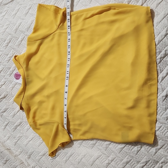 Worthington Gold Blouse NWT - Picture 4 of 5